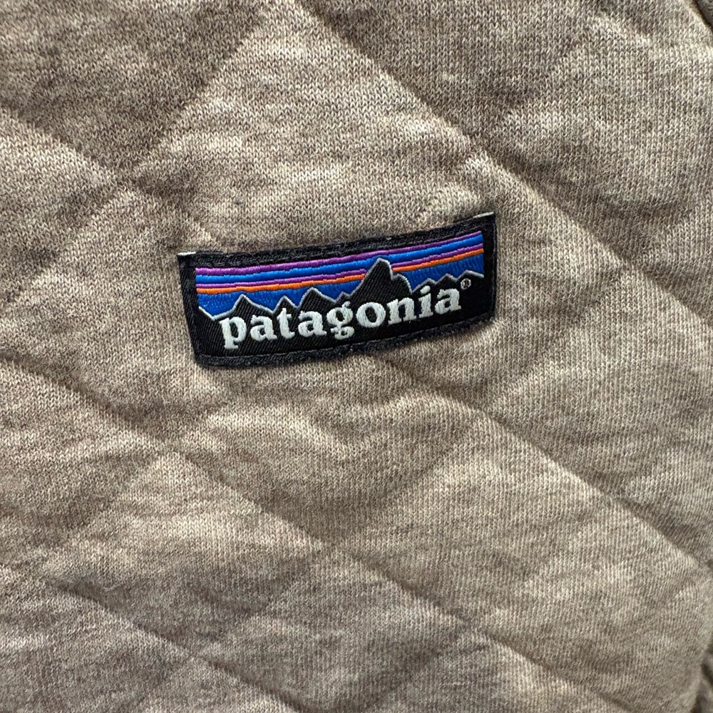 Patagonia Organic Cotton Sweatshirt in Taupe size XS VGUC super cozy! - Picture 3 of 4